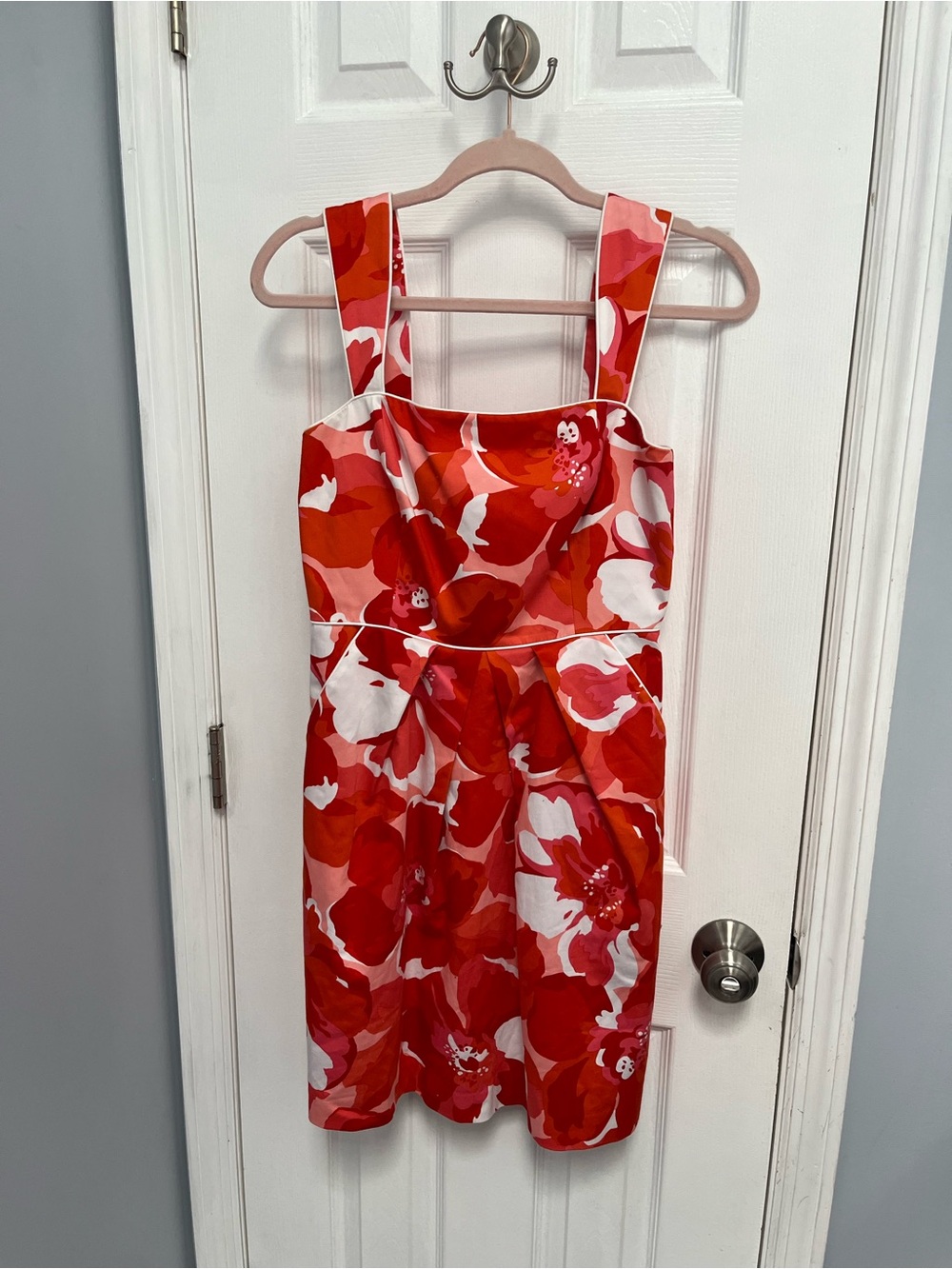 Tahari Arthur S Levin PETITE Sheath Dress 4P Floral Orange Red pockets
